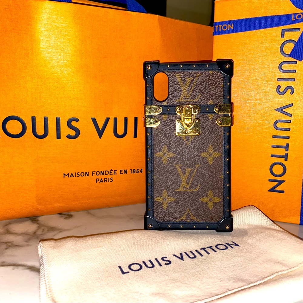Louis Vuitton IPhone 11 case